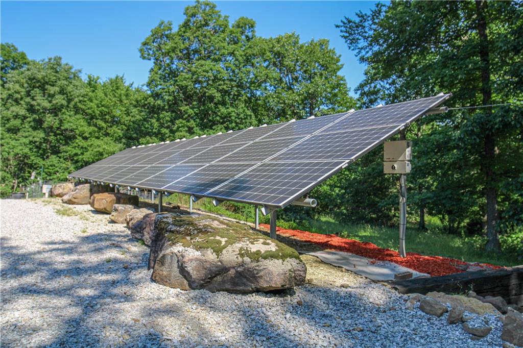 Sustainable Lifestyle Property | Green Forest, AR